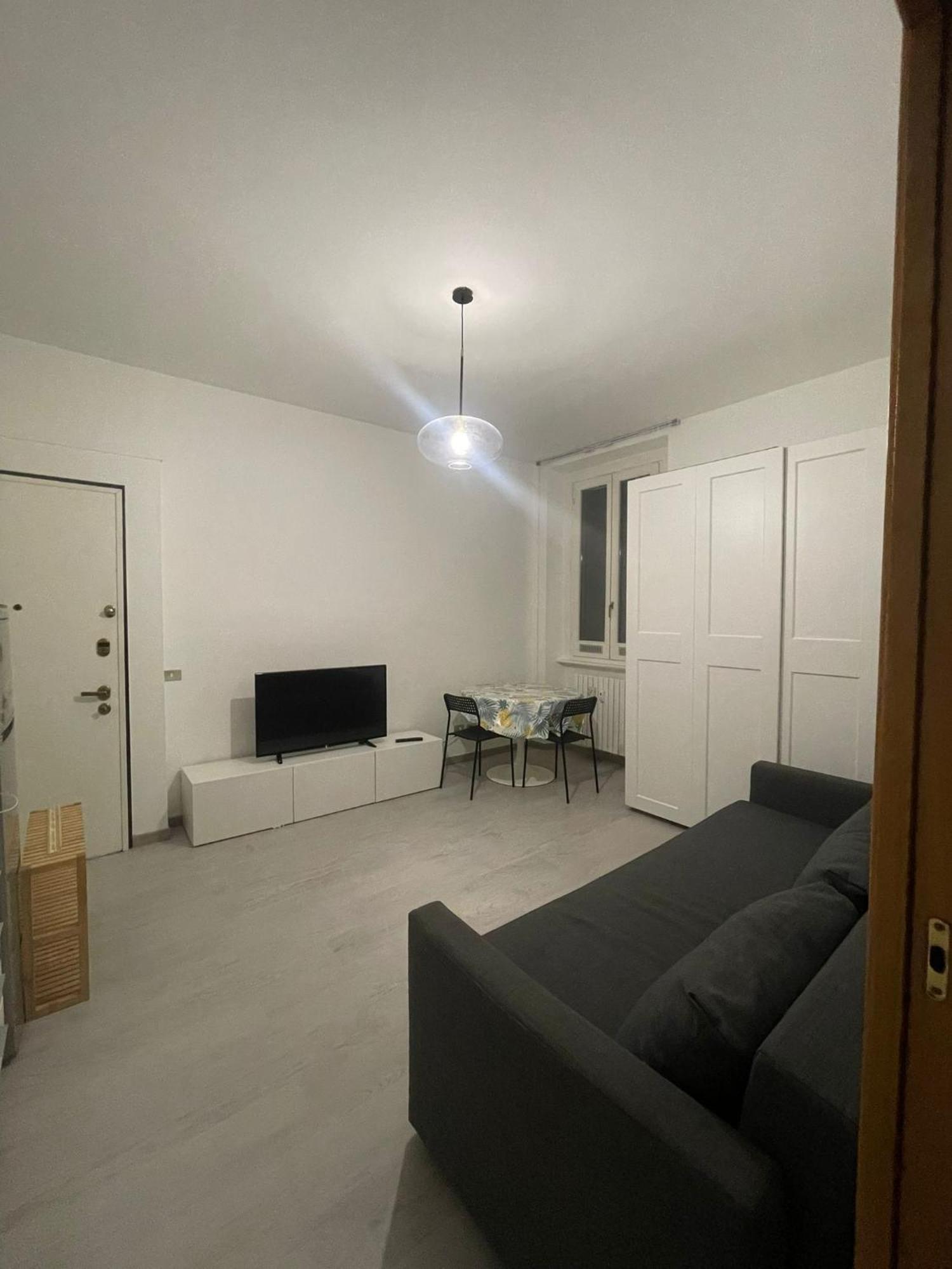 Lovely Apartment Near Centrale Milan Extérieur photo